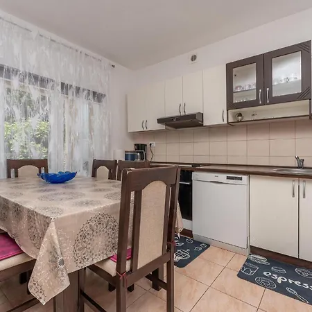 아파트 In Sv,petar Na Moru With Kitchen *